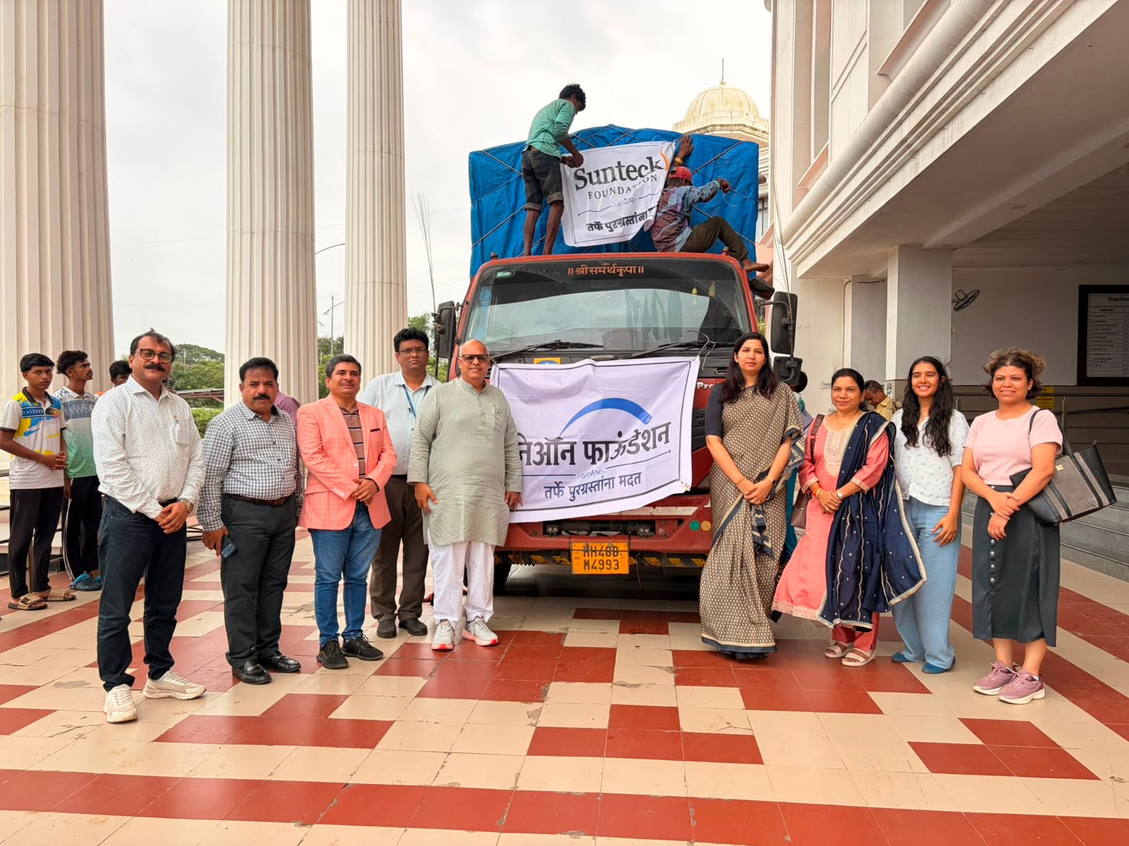 पूरग्रस्तांच्या मदतीसाठी CSRचा हातभार; निऑन आणि सनटेक फाउंडेशनकडून पालघर जिल्ह्यात मोठी मदत 1